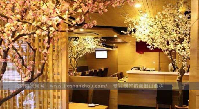 仿真樹(shù)批發(fā)市場(chǎng)